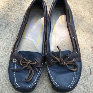 Keen navy leather boat shoes - super comfy!!